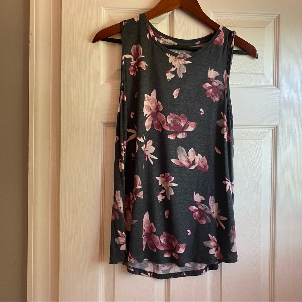 Relaxed tank top